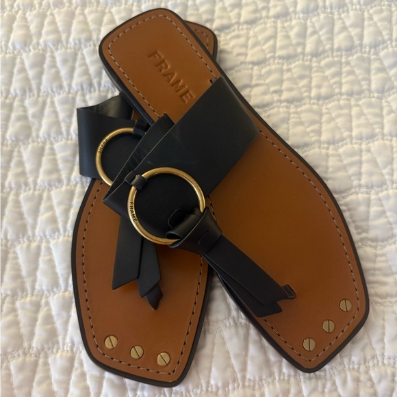NEW Frame Le Brentwood Leather Sandals in Black - Size 10 / 40.5 - Picture 1 of 7